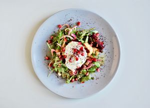 Roasted beet and cauliflower salad